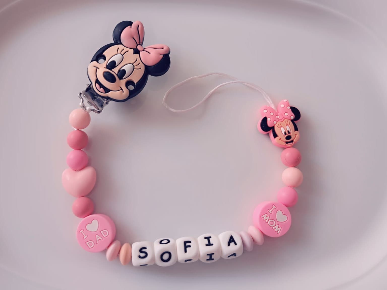 „Love Roz – Lănțișor de suzetă”